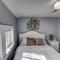 *H* NEW! Downtown Cottage Newly Renovated! *