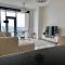 Stunning Apartment In The Heart of Dubai - Canal View - Dubaj