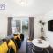 Cozy 3 Bed House with X2 FREE Parking By REDWOOD STAYS