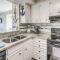 Walk to Beach Myrtle Beach Condo with Pool Access! - Myrtle Beach