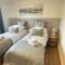 Island View - Spacious Two Bedroom Oban Apartment with Sea Views - Oban