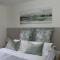 Island View - Spacious Two Bedroom Oban Apartment with Sea Views - Oban
