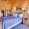 Hilltop Concan Cabin with Garner State Park Views! - Concan