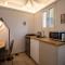 'Alexander' Seaside House With View In Nea Makri - Nea Makri