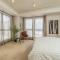 Spacious room - free parking gym and pool access
