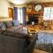 Treehouse Cottage - Crestline