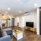 Stunning Ellerslie Apartment + Private Balcony - 奥克兰