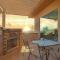 Coral Springs A8 3 Bedrooms BBQ Grill, Cable TV, 2 Private Fireplaces, Soaker Bathtub Resort Pool