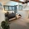 Apt with Aircon & Loft Bedroom Great Location - Devonport