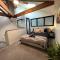 Well located Apt with Loft Bedroom & Aircon - Devonport