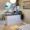 Studio one bedroom En-Suite with Kitchenette - Easthampstead