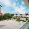 FIRST CLASS 2BR Expansive Balcony Oasis - Dubaj