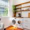 Stylish Inner City 2-Bed Unit by Fig Lane Park