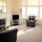 Ivy House - Seafront house with garden seating and stunning sea views! - Ocholo Villas