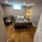 Budget Stay in Kitchener- Near Town Centre- Food, Shopping, Transit K3 - Kitchener