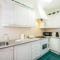 Apartment Pera - great complex, communal pool