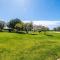 Apartment Pera - great complex, communal pool