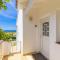 Villa Ocean Breeze - Steps away from the Beach