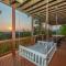 Views For Miles HotTub-PoolTable FirePit Remodeled - Swiss