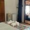 Le lagon bleu guest house by Hyde tide