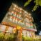 Limeshine - Airport Transit Hotels & Residences