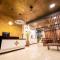 Limeshine - Airport Transit Hotels & Residences