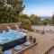 Albore ImBlue, Jacuzzi Bliss in Countryside Escapes