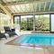 Gite Piscine et Jacuzzi intérieurs - Cherveix-Cubas