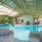 Gite Piscine et Jacuzzi intérieurs - Cherveix-Cubas