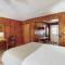 Lakeview Cottage - Unit 305