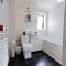 Epicsa - Quiet Bungalow, 3 Bedroom with Parking & Garden - كامبريدج