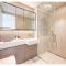 Elegant and Modern Apartments in Canary Wharf right next to Thames - London