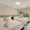 Designer Home w Pool & Firepit - 7 min to Brickell - Miami