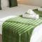 Modern 2 Bed Apt, 7ft Pool Table, Sheffield City Centre, FREE Parking, Netflix - Hosted by Stay Host Save - Sheffield