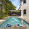 Luxe Pool, BBQ & Fire Pit - 5 min to DolphinMall