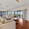 Sweeping Ocean Views -136 Newell - BYO Linen - PetsNegotiable - WiFi