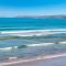 Nauticus - 82 Surfers Parade Middleton - BYO Linen