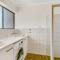 Knights View - 2 14 Merrilli - BYO Linen - Wi-Fi - Beachfront