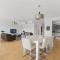 Lakehouse28 Waterfront Resort Living Encounter Bay - BYO Linen