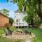 Large 5 Bedroom House Next to OSU, Sleeps 16