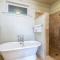 Beautiful Poolside Villa Open Layout With Pool Fitness and Beach Access