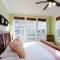 D210 Second Floor 3-bedroom Poolside Lanai - كولو