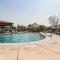 Rejuvenating Retreat Private Hot Tub and Amenities