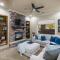 The Turtle Wall Suite-D6 Lovely Ground Floor Suite Near Indoor Pool and Tennis Courts w BBQ