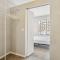 CozySuites Mill District with pool, gym #01