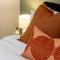 Chic 3-BR CBD Gem in Christchurch: Prime Location - Christchurch