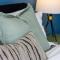 Chic 3-BR CBD Gem in Christchurch: Prime Location - Christchurch