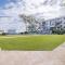 The Poplars, 15,36 Magnus Street - Unit in a great complex with a pool and close to town - Nelson Bay