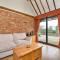 Finest Retreats - Flint Barn - Faversham
