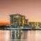 Harbour-view Waterfront Apartment
